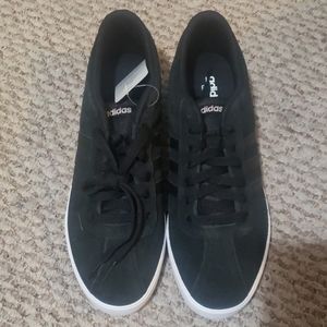 New Black Adidas Courtset Sz. 9.5